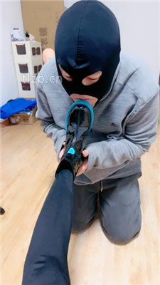 奶味小仙女】二次元cos女神-跪舔长靴/骑马虐乳/跳踩/舔臭脚