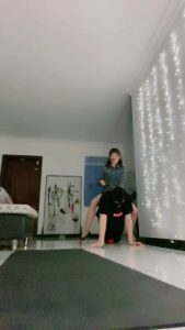 套路直播视频【缘彼大大】御姐丝袜高跟骑马遛狗 bf25106_绳艺资料库