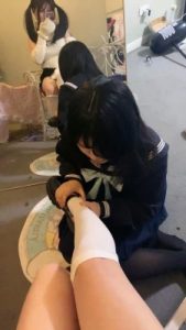 套路直播视频【绿子】开发闺蜜当慕/闻舔白丝裸足/耳光浓痰 bf26203_绳艺资料库