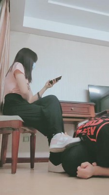 【妮蔻】体育课后原味袜压制羞辱 bf11253_绳艺套路直播视频资源网