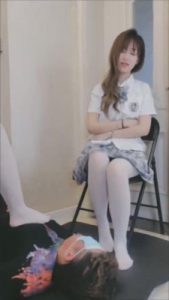 【小怡】萝莉学生双S抽狗脸脚耳光 bf9940_绳艺资料库