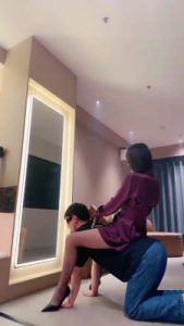【简一】长腿诱惑-黑丝脚插嘴/骑马/腿绞窒息 bf27329_绳艺资料库视频资源下载