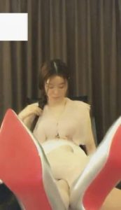 ViVi，玩会狗奴_绳艺资料库