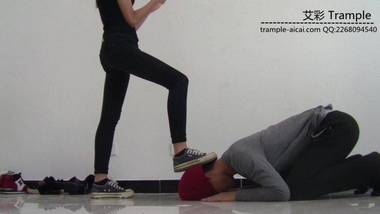 00后天使女主暴打贱狗踢裆膝顶！_绳艺资料库