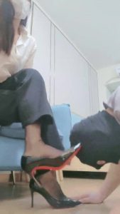 【妮蔻】高跟丝袜踩踏 bf21077_绳艺资料库视频资源下载