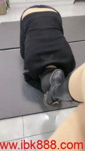 【暖狐】空姐长靴臭脚辱狗 bf23594_绳艺资料库视频资源下载