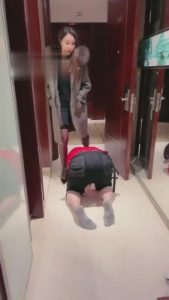 【微希】贱狗跪拜迎接主人 bf4573_绳艺资料库视频资源下载