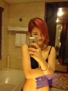 黑冰S 黑丝高跟踩碎卷子欺负书呆子_绳艺资料库