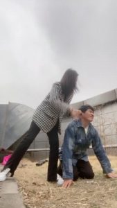 【猫咪大人】户外暴力踢踹偷拍狂【双视角版】 bf21122_绳艺资料库视频资源下载