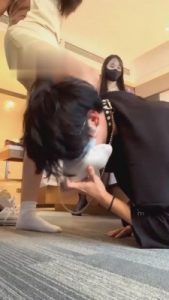 【小公主】02年纯素人-深喉/钻胯/口水 bf2092_绳艺资料库视频资源下载