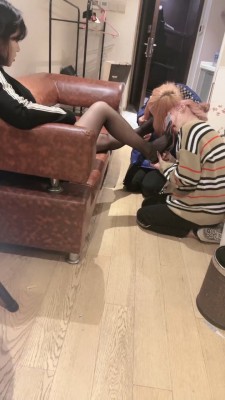 套路直播视频【月月大S】双母畜-精神小妹反被虐/强制舔/喂圣水 bf24705_绳艺资料库