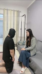 【月亮S】素人小姐姐狂抽狗耳光 bf16558_绳艺套路直播视频资源网