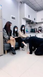 【精神小妹】3位素人学生主气味圣水羞辱 bf19848_绳艺资料库