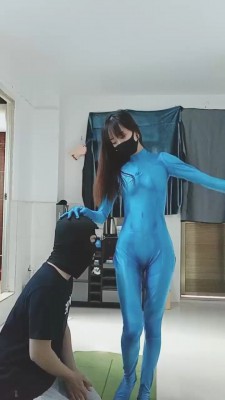 【美娜格格】女儿国女王诱惑狗-踩踏/骑马/转胯 bf21805_绳艺资料库视频资源下载