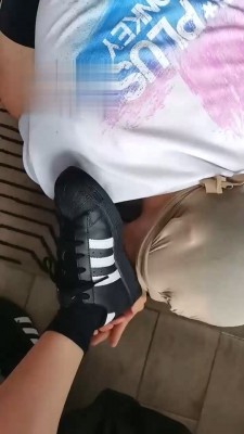 【well】强迫奶狗舔脏鞋 bf18004_绳艺资料库