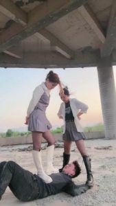 【领主老大】长靴双S户外暴虐/踩踏踢裆狠踹/舔脏鞋底/喂浓痰 bf28382_绳艺资料库视频资源下载