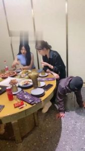 【二宝】精彩-群女王餐厅公开处刑狗【双视角版】 bf17266_绳艺资料库视频资源下载