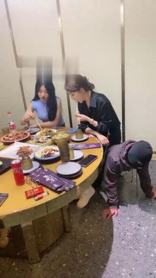 【二宝】精彩-群女王餐厅公开处刑狗【双视角版】 bf17266_绳艺资料库视频资源下载
