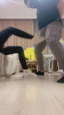 套路直播视频【肉肉】高帮白袜全体重踩踏/提档【完整版】 bf24777_绳艺资料库