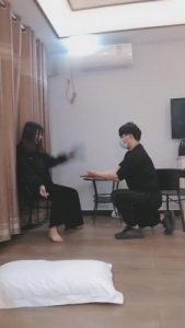 【德意户外男神】重度耳光/提档/踢踹/咬手/骑马/转胯 bf10283_绳艺资料库视频资源下载