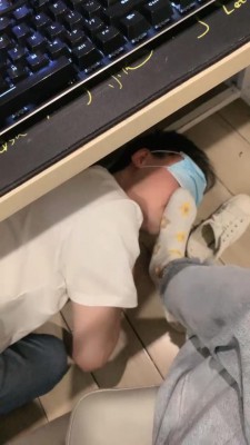 【嘟嘟】网吧专用舔脚狗 bf23549_绳艺套路直播视频资源网