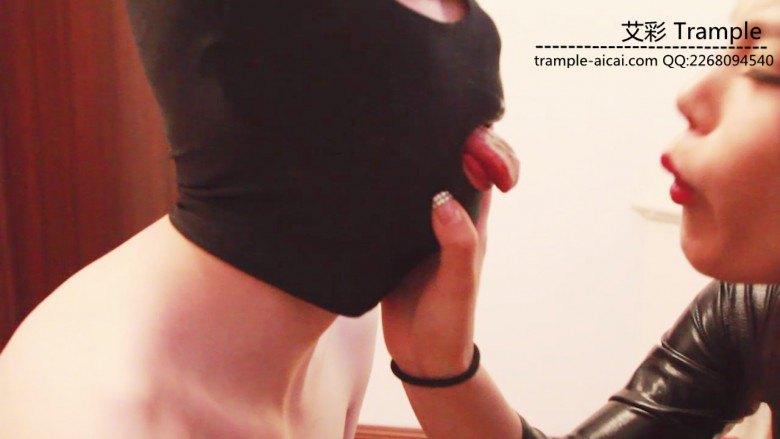 明妃女王脏鞋口水调教2_绳艺资料库