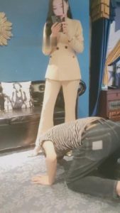 【冷心】坐脸/舔裸足/鞭打/滴蜡 bf8781_绳艺资料库