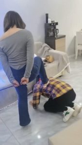 套路直播视频【紫烟】五花大绑强制加官窒息/全体重踩踏【双视角版】 bf24644_绳艺资料库