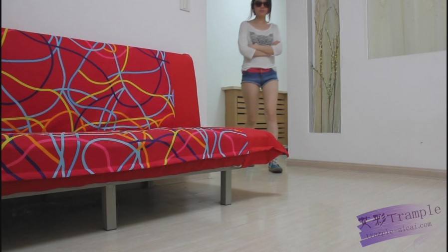 汗水浸透的白色短丝+运动鞋_绳艺资料库