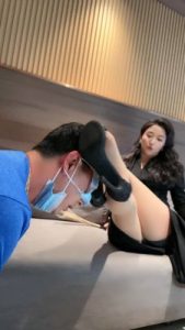 【鑫儿教头】藤条抽/肉丝脚深喉狂舔/强制吃口水 bf26886_绳艺资料库视频资源下载