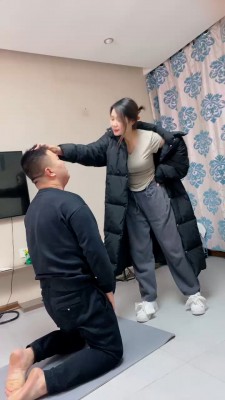 【麋鹿银儿】双素人S暴打爆踹废物狗 bf21332_绳艺资料库视频资源下载