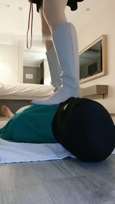 【上海糖糖】踩踏和臭袜子 bf9826_绳艺资料库