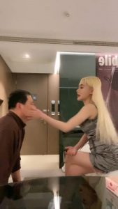 套路直播视频【千条姐】暴力手脚耳光场/插嘴喂面包 bf26084_绳艺资料库