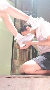 【欣欣S】洛丽塔KTV-舔脏鞋底原味白袜/学狗撒尿/舔地板 bf28287_绳艺资料库视频资源下载