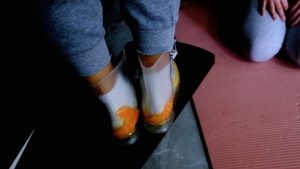 【惑心】极品靴子里榨汁吸管直接喝_绳艺资料库视频资源下载