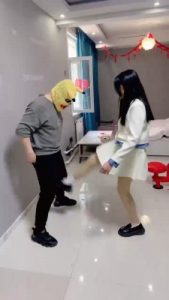 套路直播视频【精神小妹】3S学生重度踢打/踩踏/提档 bf26263_绳艺资料库