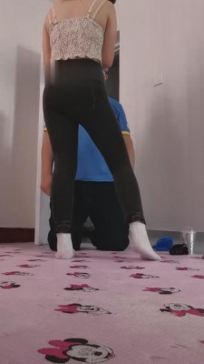 【冰心】羞辱卑微的送货员 bf8322_绳艺套路直播视频资源网