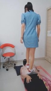 【奈奈】木乃伊捆绑小白鞋棉袜全体重踩踏 bf1884_绳艺资料库视频资源下载