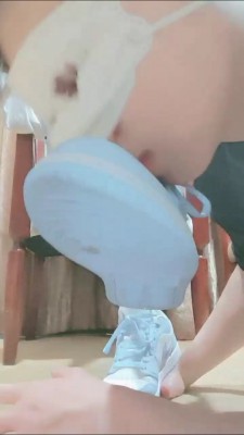 【妮蔻】原味白袜气味羞辱 bf22983_绳艺套路直播视频资源网