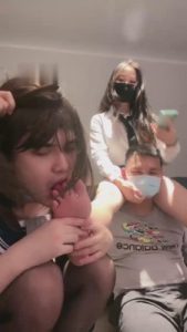 【强抚】情侣一起跪在我脚下犯贱 bf11172_绳艺资料库视频资源下载