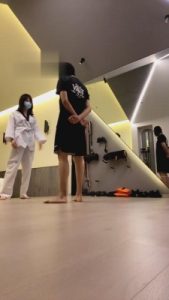 【上海糖糖老师】跆拳道学员暴力踢踹 bf2036_绳艺资料库视频资源下载