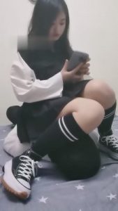 【黑兔sama】帆布鞋棉袜全体重踩踏 bf8409_绳艺资料库视频资源下载