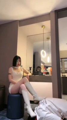 【简一】长靴御姐玩弄奶狗 bf22554_绳艺套路直播视频资源网