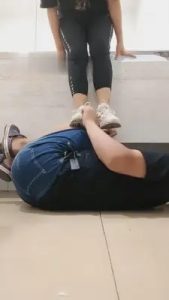 【艳主】运动鞋臭白袜全体重踩踏 G-210714-10_绳艺资料库