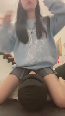 【香菜】新狗首次坐脸+圣水 bf5660_绳艺资料库视频资源下载