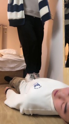 【诗酒S】脏小白鞋棉袜踩狗 bf23511_绳艺资料库视频资源下载
