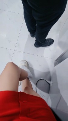 套路直播视频【嘉妮】奖励圈养家奴闻袜舔脚 bf24805_绳艺资料库