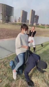 【二宝】电影级别推荐-路遇三个美女素人劝说玩Sm bf11484_绳艺资料库视频资源下载