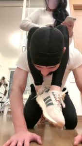 【奈奈生】瑜伽女神运动鞋白袜气味羞辱 bf27619_绳艺资料库视频资源下载