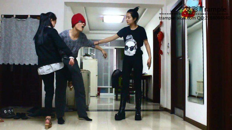 12侑主，媛媛女主出演！暴打小混混（二）_绳艺资料库